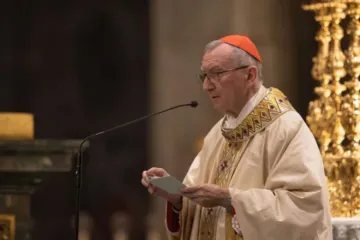 Cardeal Pietro Parolin na basílica de São Pedro