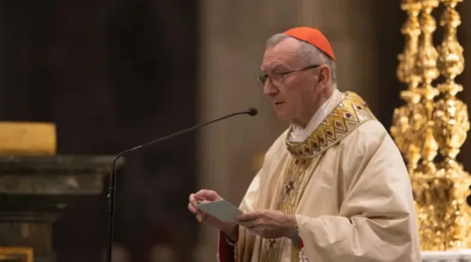 Cardeal Pietro Parolin na basílica de São Pedro ?? 