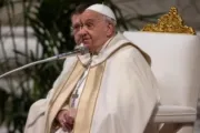 Papa Francisco em missa ontem (12) na basílica de São Pedro por ocasião da festa de Nossa Senhora de Guadalupe.