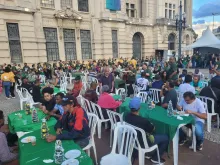 Natal dos Pobres ontem (15) na praça Júlio Prestes, no centro de São Paulo (SP).