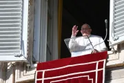 Papa Francisco na oração do Ângelus hoje (26) no Vaticano.