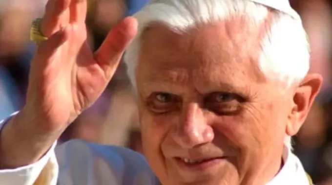 Papa Bento XVI ?? 