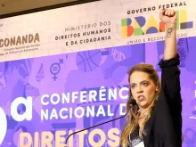 A presidente do Conanda, Marina de Pol Poniwas, na 12ª Conferência Nacional dos Direitos da Criança e do Adolescente, no Centro Internacional de Convenções do Brasil (CICB), em Brasília (DF), em 3 de abril de 2024