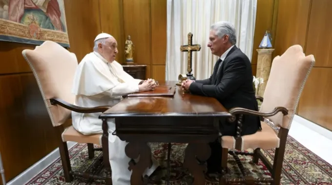 Papa Francisco se encontra com Miguel Díaz-Canel no Vaticano ?? 