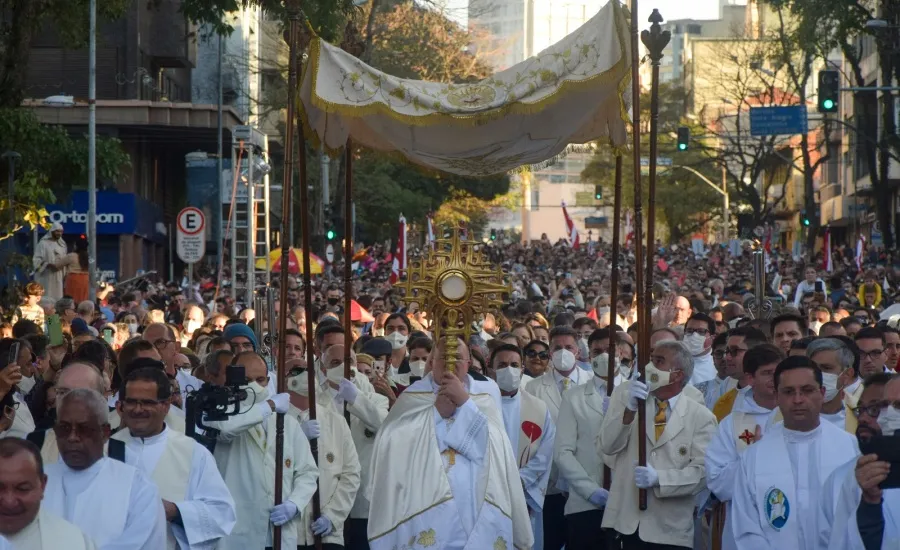 Louvores ao Santíssimo