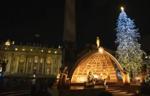 Presépio e árvore de Natal no Vaticano (2022