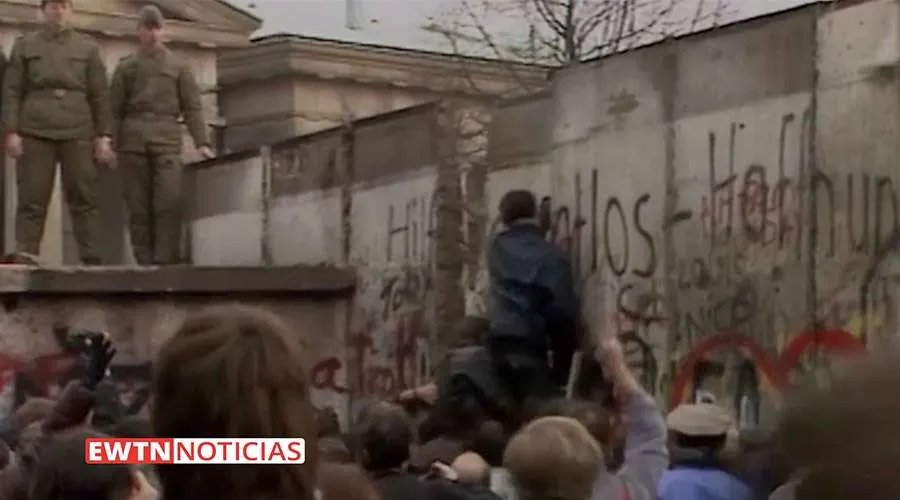 Anos Da Queda Do Muro De Berlim Assim Se Reconstruiu A Igreja Perseguida Not Cias Cat Licas