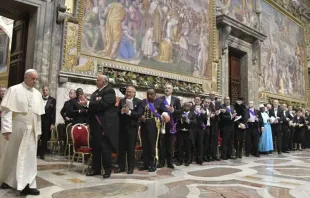 Papa Francisco diante do Corpo Diplomático.