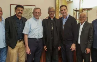 Pe. Tom (centro) com a comunidade salesiana de Roma 