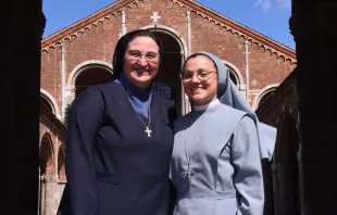 Elena Bianchi e Irmã Cristina. Crédito: Chiesa di Milano