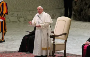 Papa Francisco na Sala Paulo VI.