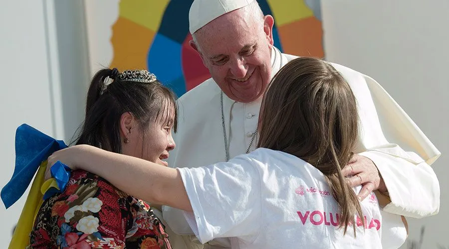 Papa aos jovens: não tenham medo, a Igreja e o mundo precisam de vocês