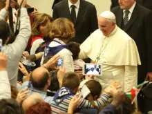 Papa Francisco no encontro com milhares de peregrinos do Movimento de Schoenstatt.