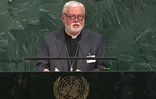 Dom Gallagher durante seu discurso na ONU.