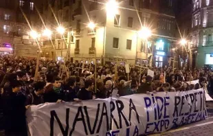 Manifestação contra exposição blasfema em Pamplona.