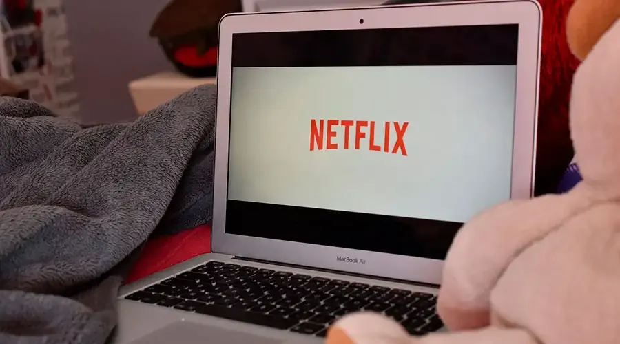 De novo, Netflix mostra beijo gay em desenho para crianças, Entretenimento