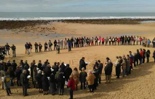 Oração na praia de Cádiz 