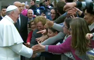 Papa Francisco recebe aos atingidos por terremotos na Itália 