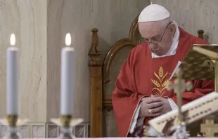 Papa Francisco na Missa da casa Santa Marta.