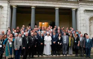 Papa Francisco com participantes do Seminário “O direito humano à água” 