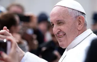 Papa Francisco na Praça de São Pedro.