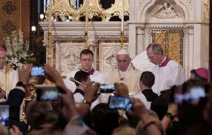 Papa Francisco na Catedral de São José, em Bucareste, Romênia 