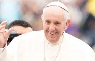 Papa Francisco na Praça de São Pedro.