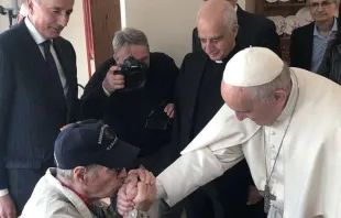 Papa Francisco no Villaggio Emanuele.