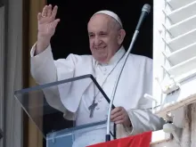 Papa Francisco durante a oração do Ângelus