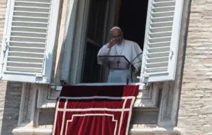 Papa Francisco na oração do Ângelus.