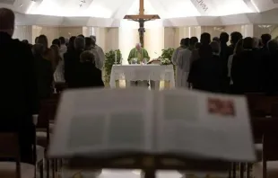 Papa Francisco na Missa na Casa Santa Marta.