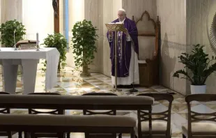 Papa Francisco na Missa privada na Casa Santa Marta, em 10 de março de 2020.