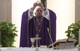 Papa Francisco na Missa na Casa Santa Marta.