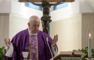 Papa Francisco na Missa na Casa Santa Marta.