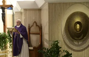 Papa Francisco na Missa na Casa Santa Marta.