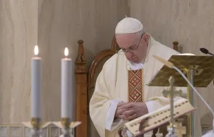 Papa Francisco na Missa na Casa Santa Marta.