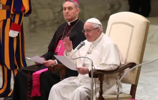 Papa Francisco na Sala Paulo VI na catequese de hoje.