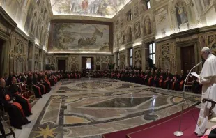 Papa Francisco com a Cúria Romana.