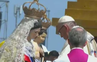 Papa Francisco coroa a Virgem do Carmo de La Tirana 