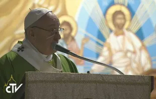 Papa durante visita à paróquia de Santa Maria.