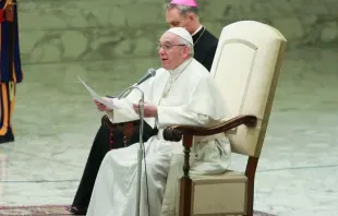 Papa Francisco na Sala Paulo VI na catequese de hoje.