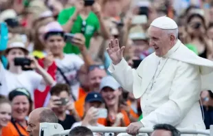 Papa Francisco com os jovens