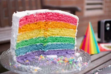 PrideCake_FlickrDanDeLucaCC_BY_20_071217.jpg