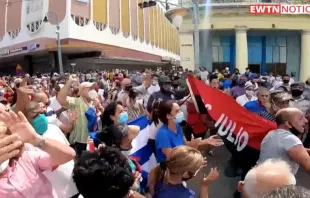 Protestos em Cuba. Crédito: EWTN Notícias (Captura de vídeo)