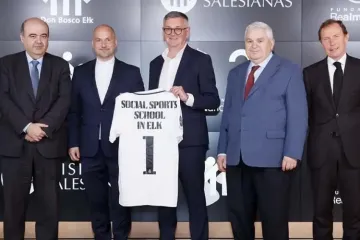 Real-Madrid-y-salesianos-escuela-junio-2023.jpg