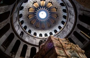 O Santo Sepulcro após a restauração.