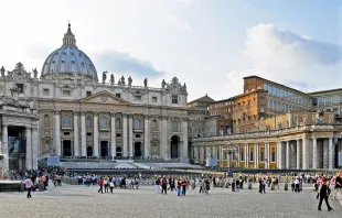 Basílica de São Pedro do Vaticano. Flickr de Dennis Jarvis (CC-BY-SA-2.0)