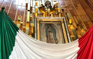 Imagem original da Virgem de Guadalupe em seu Santuário na Cidade do México.