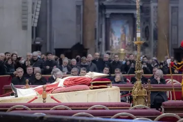 funeral-de-benedicto-xvi.jpg