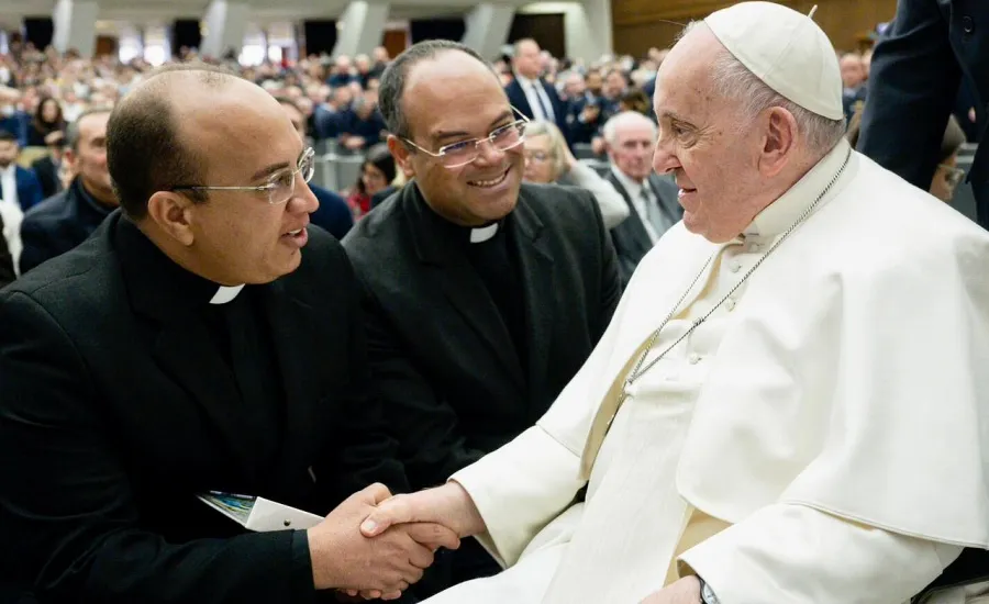 10 anos de Papa Francisco Um abraço do fim do mundo às periferias